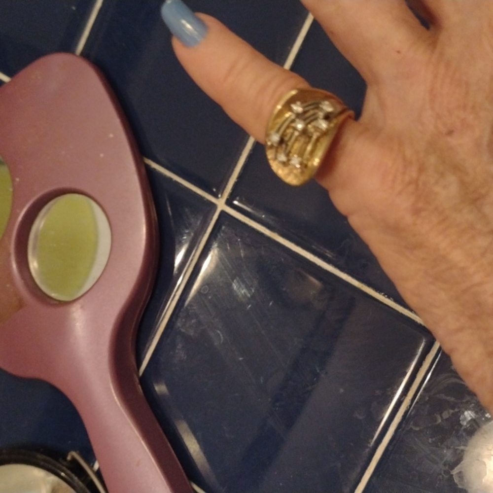 Vintage 14 karat gold diamond ring custom from the '60s